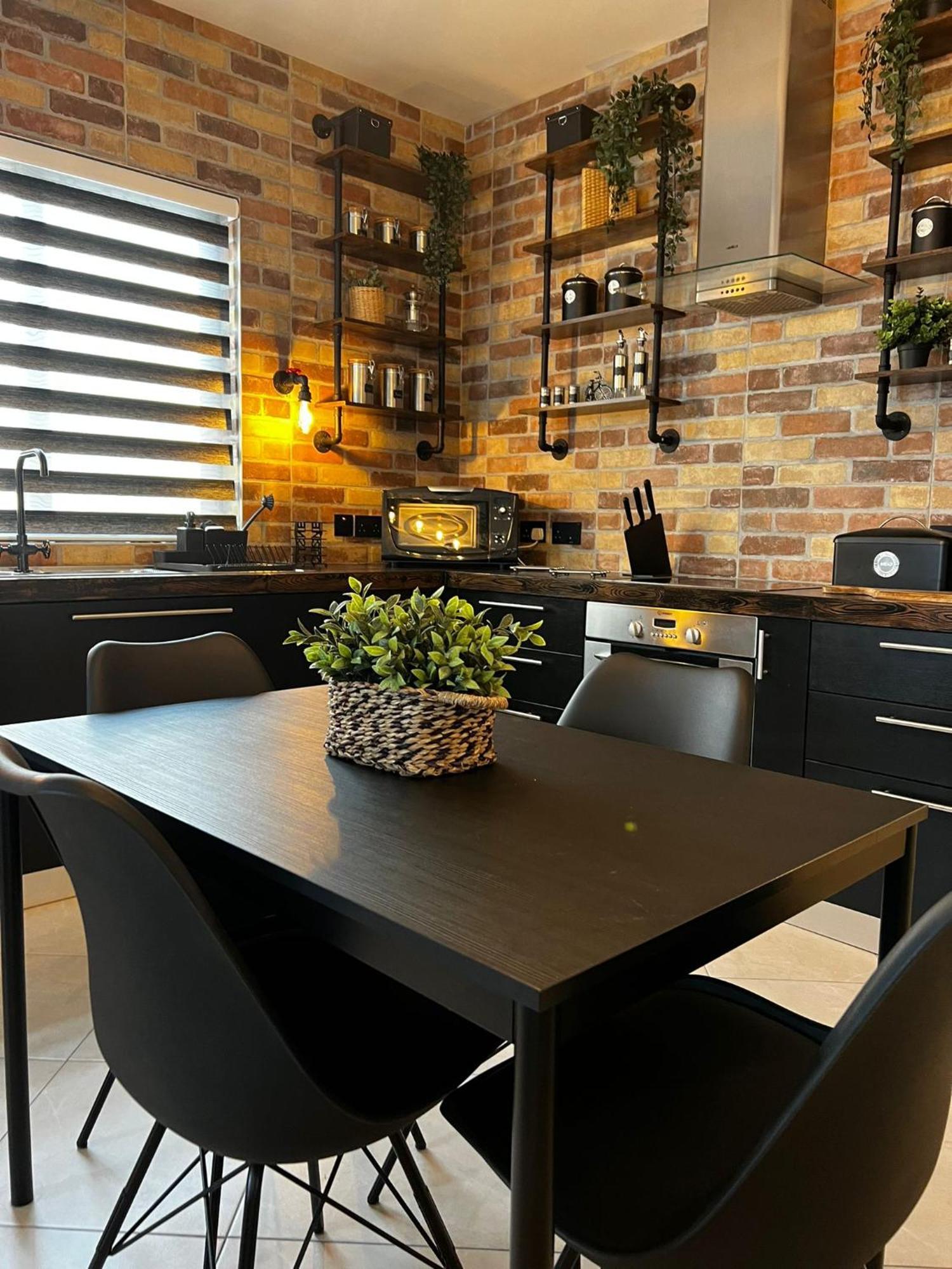 מרססקלה Trendy Seaside Escape 2 Bedroom Penthouse מראה חיצוני תמונה